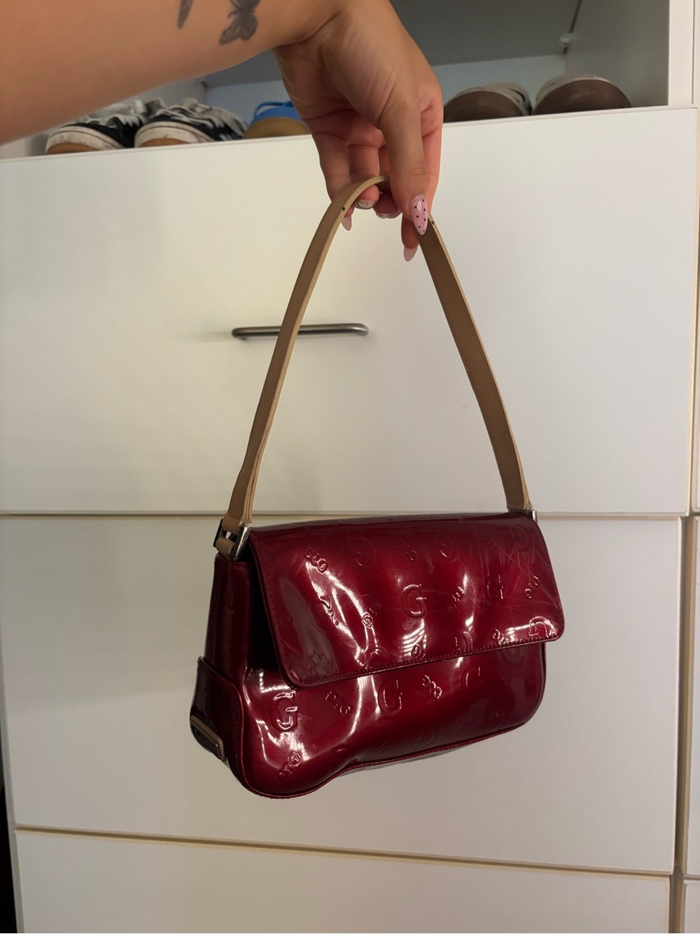 Vintage Guess Patent Leather Shoulder Bag in Deep Wine Red